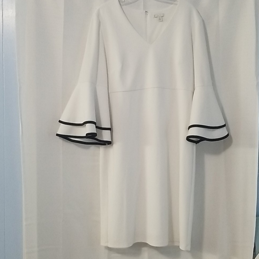White Shift dress with Bell Sleeves Sz 14